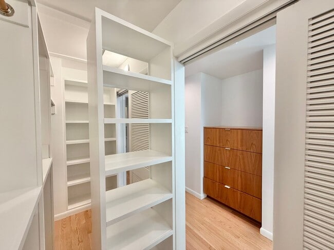 Building Photo - **OFFERING REFUNDABLE APPLICATION FEES & $300 MOVE IN PROMOTION** Luxurious 4BD, 3BA Raleigh Home...