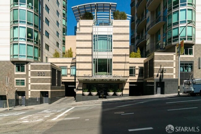Building Photo - 333 1st St