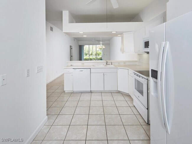Building Photo - 6740 Beach Resort Dr