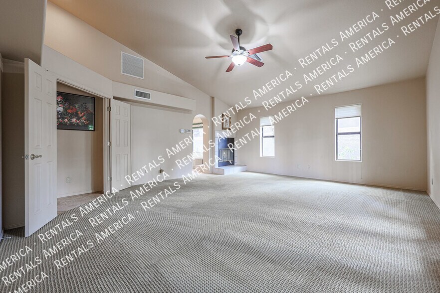 Building Photo - 8444 N 85th St