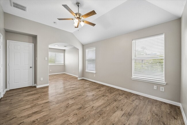 Building Photo - 15510 Kiplands Bend Dr