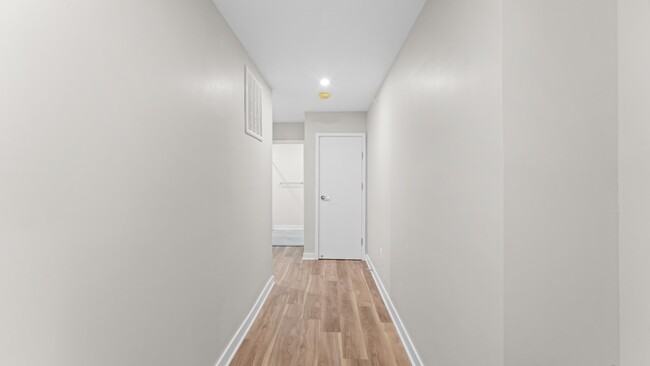 Building Photo - 475 Communipaw Ave