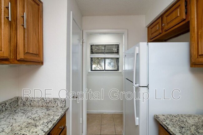 Building Photo - 5407 Chimney Rock Rd
