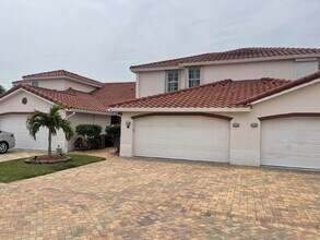 Building Photo - St. Lucie Villas