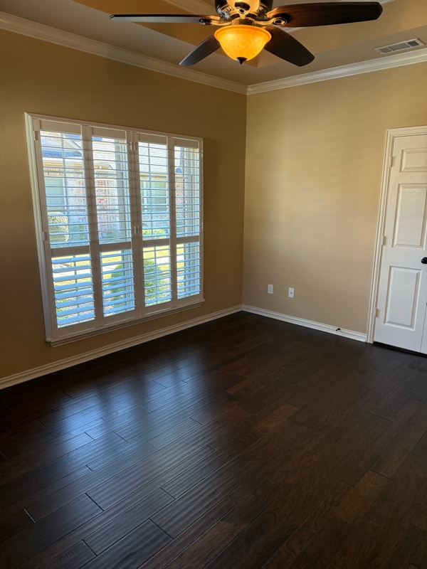 Building Photo - 5683 Hummingbird Ln