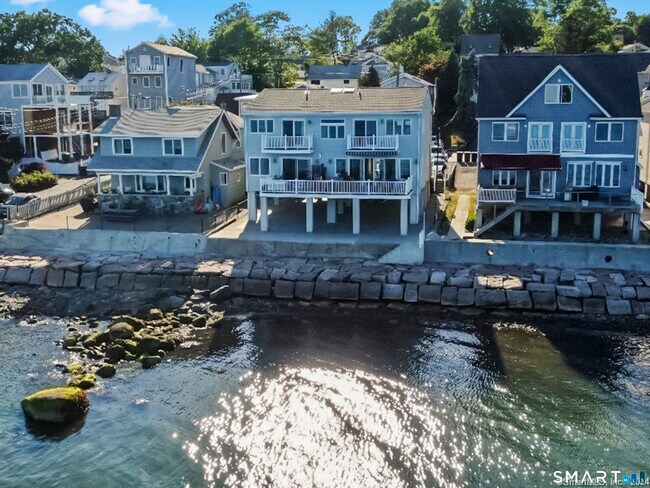 Building Photo - 41 Hillside Ave