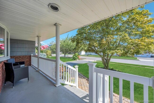 Building Photo - 2327 Cleveland St