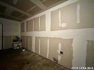Building Photo - 2106 Henrietta St