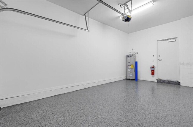 Building Photo - 10802 Eclipse Lily Way