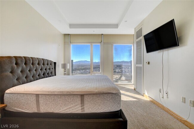 Building Photo - 3750 S Las Vegas Blvd