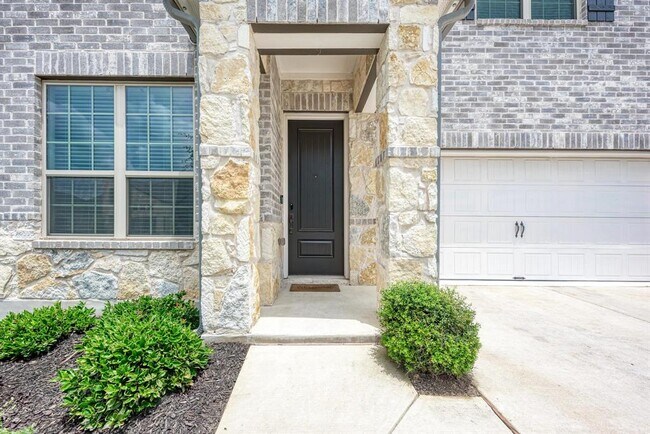 Building Photo - 12811 Stanford Dr