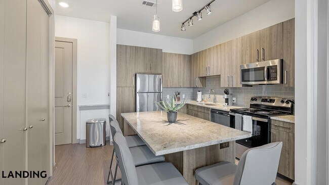 Building Photo - 101 S Center St