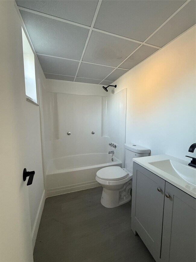 Building Photo - 2800 NW 56th Ave