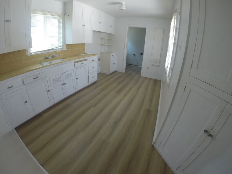 Building Photo - 9453 Cedar St