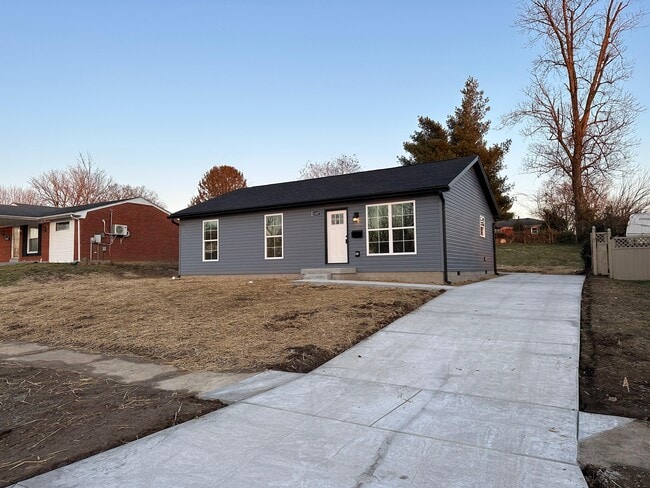 Building Photo - Thunder Dr.