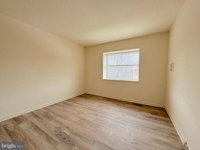 Building Photo - 4513 Logsdon Dr