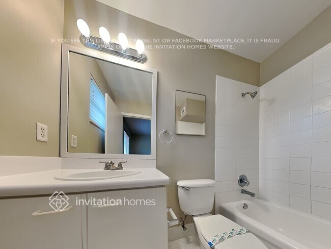 Building Photo - 2440 Cordoba Bend