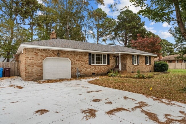 Building Photo - 1132 Sippel Dr