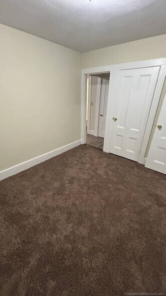 Building Photo - 297 Nahant Rd