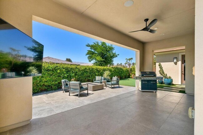 Building Photo - 51790 S Two Palms Way