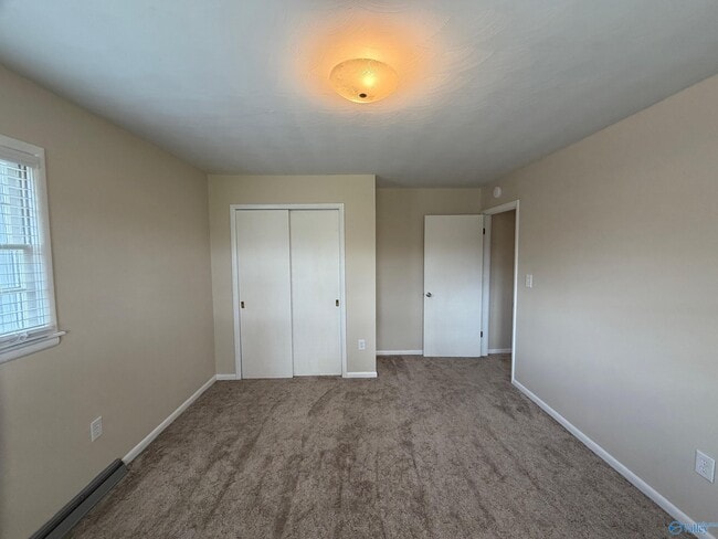 Building Photo - 900 Barclift St NW