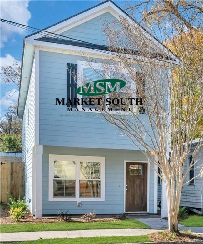 Building Photo - ANDERSON STREET GEM!  MUST SEE!  AVAILABLE TO VIEW BY APPT ONLY-