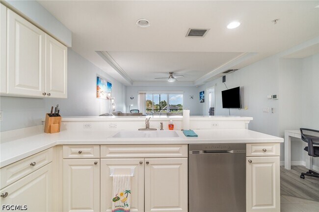 Building Photo - 1781 Four Mile Cove Pkwy