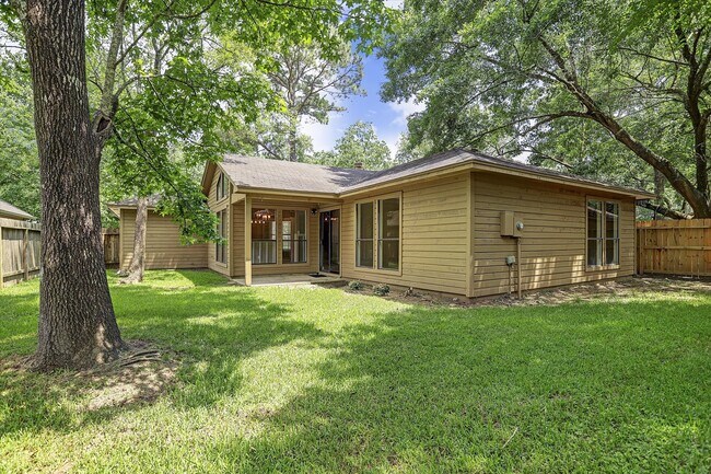 Building Photo - 22 W Mistybreeze Cir