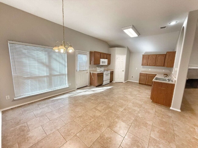 Building Photo - Freshly Painted 4-Bedroom Home in North Pa...