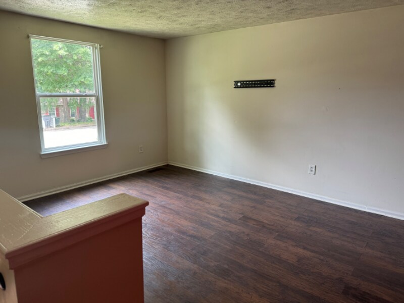 Building Photo - 6511 N Stevens Hollow Dr