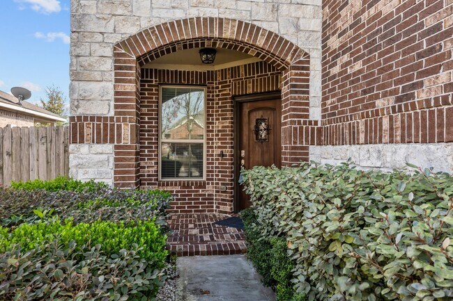 Building Photo - 4310 Laine Ln