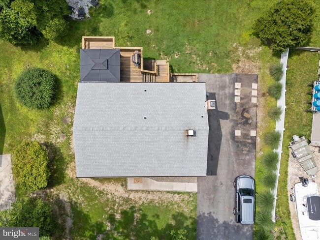 Building Photo - 1215 Holmewood Dr