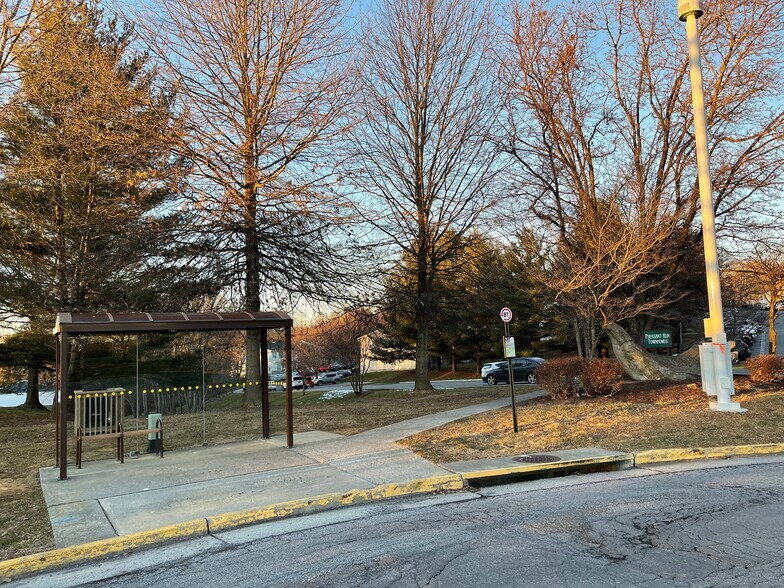 Building Photo - 200 Janie Ln