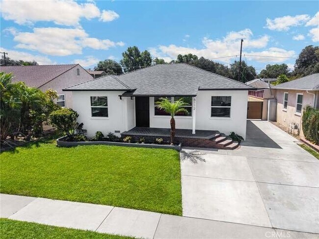 Building Photo - 6112 Freckles Rd