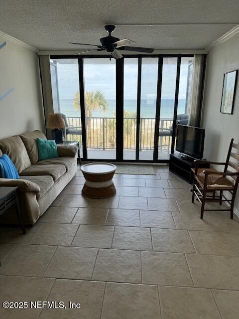 Building Photo - 601 1st St S