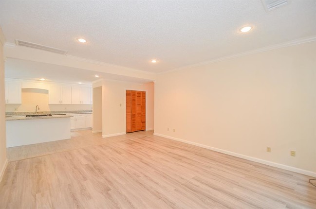 Building Photo - 1106 Brecon Hall Dr