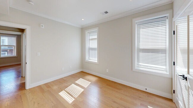 Building Photo - 121 Allston St