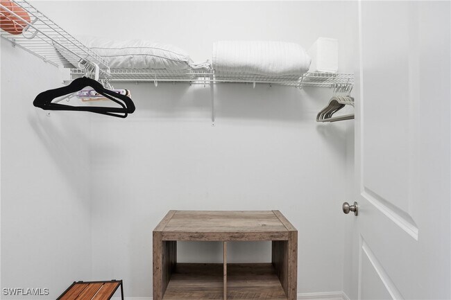 Building Photo - 9374 Pocida Ct