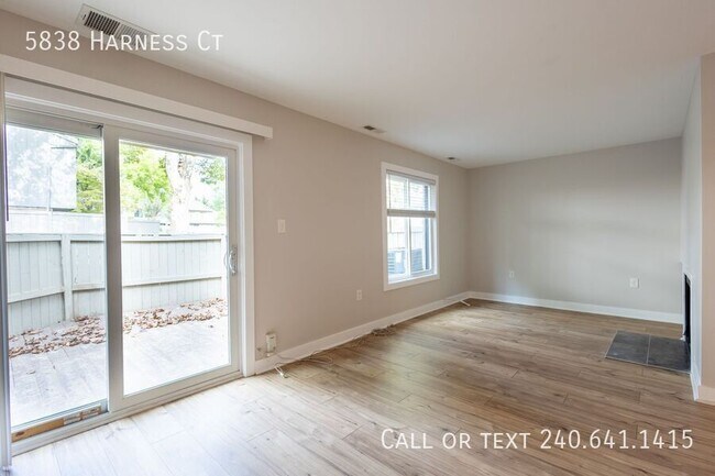 Building Photo - 5838 Harness Ct