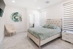 Building Photo - 1372 Peninsula Point Ave