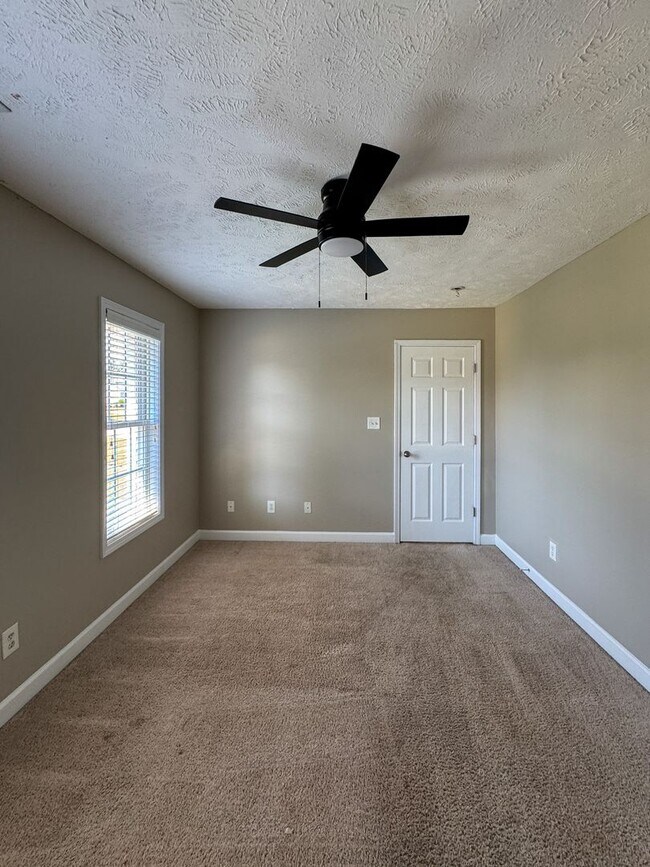 Building Photo - 51 Jubilee Ct
