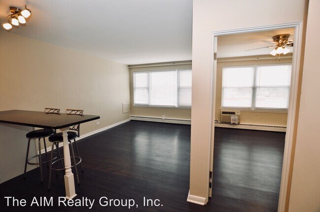 Building Photo - 800 Ogden Ave