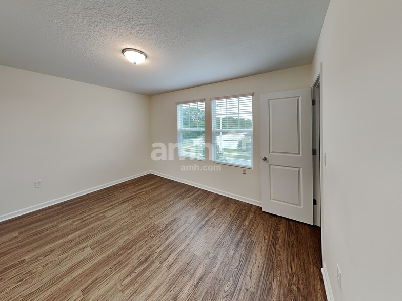 Building Photo - 8716 Layalie Way