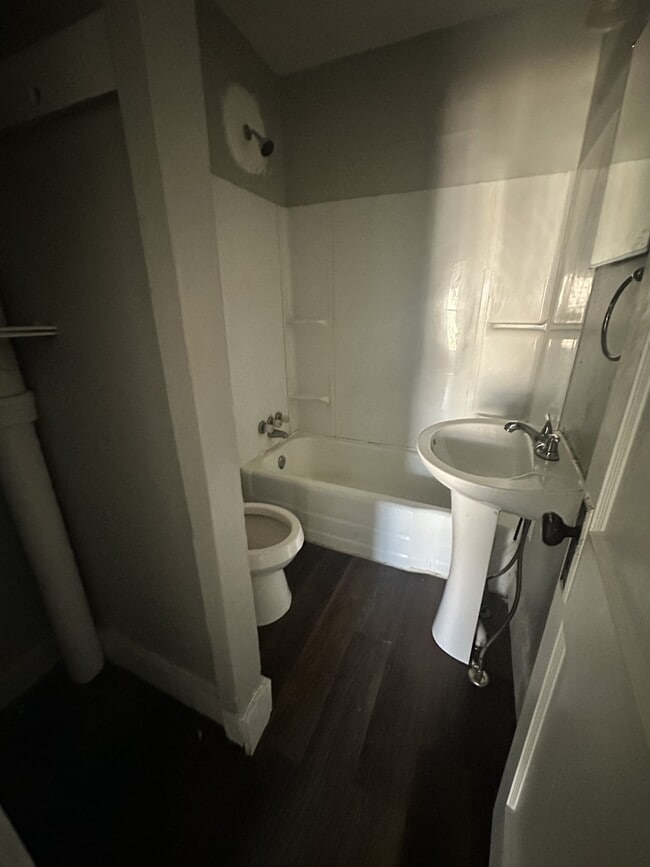 Building Photo - 303 E 22nd St