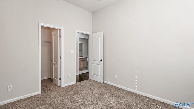 Building Photo - 111 Artesian Ln NW