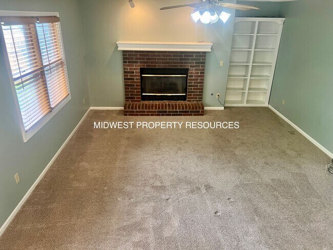 Building Photo - Stunning 3-Bedroom Home with Backyard Oasis!