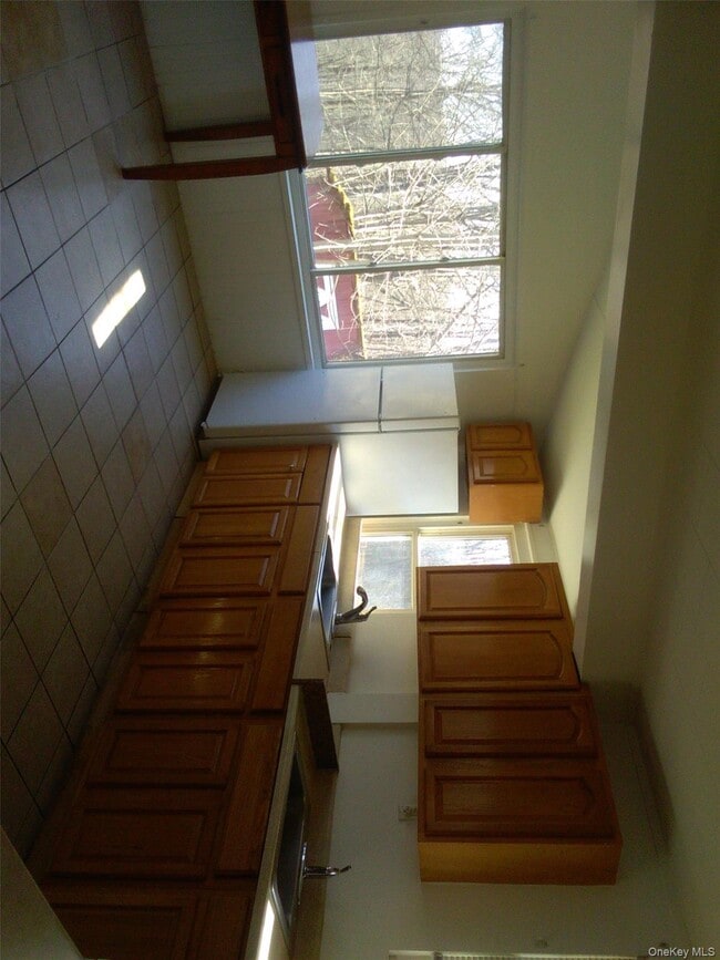 Building Photo - 82 North Rd