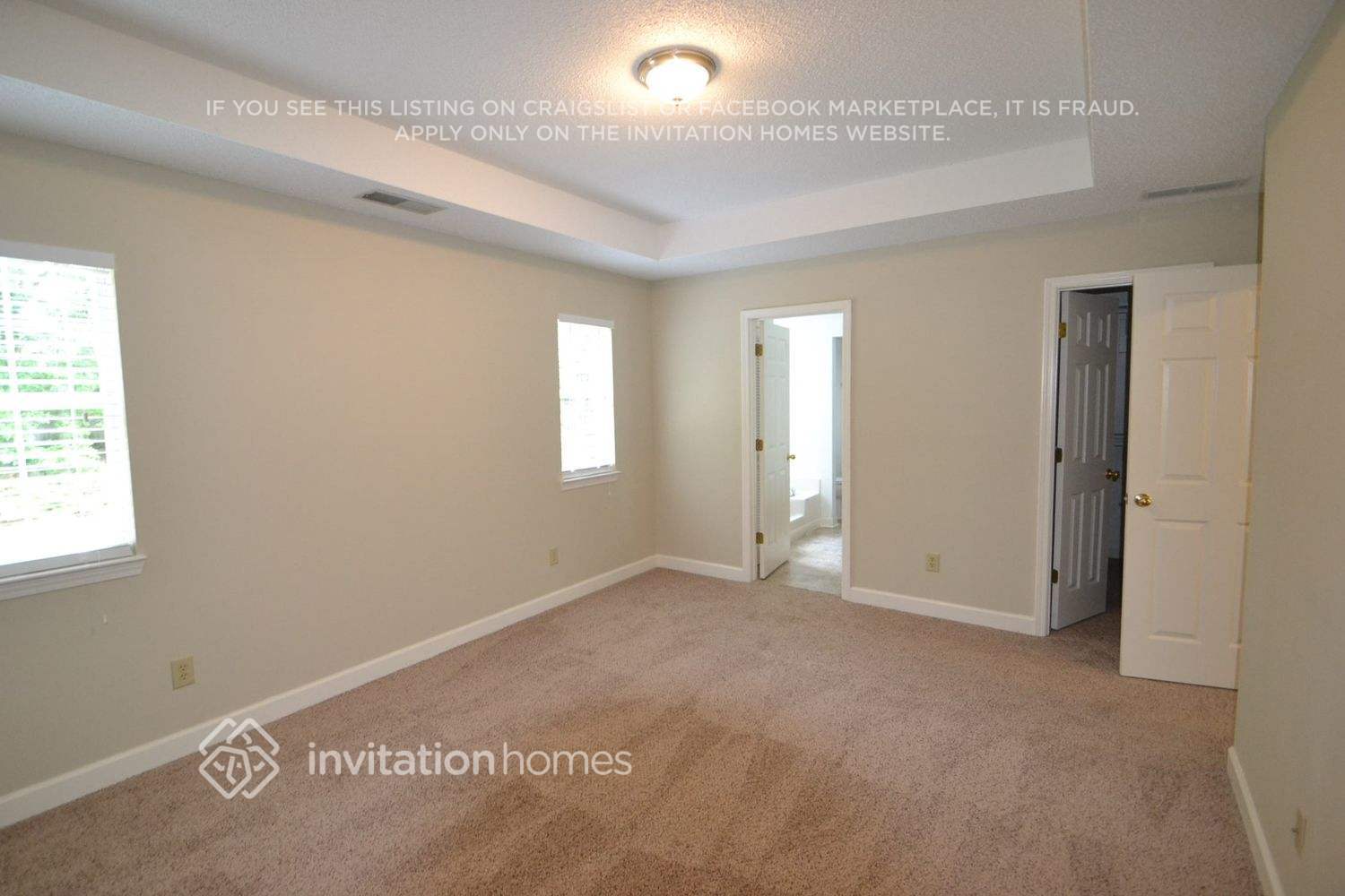 Building Photo - 6020 Rolling Oaks Ln