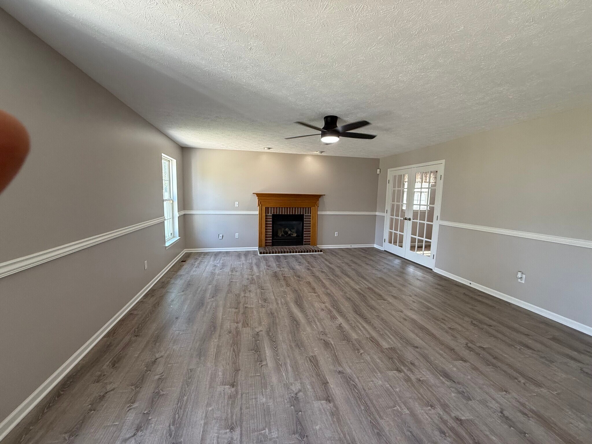 Building Photo - 657 Brookledge Ct