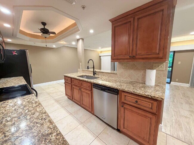 Building Photo - "Spacious 2-Bed, 2-Bath Condo Retreat in Innisbrook Community – 1210 Sq Ft of Comfort at 36750 US...